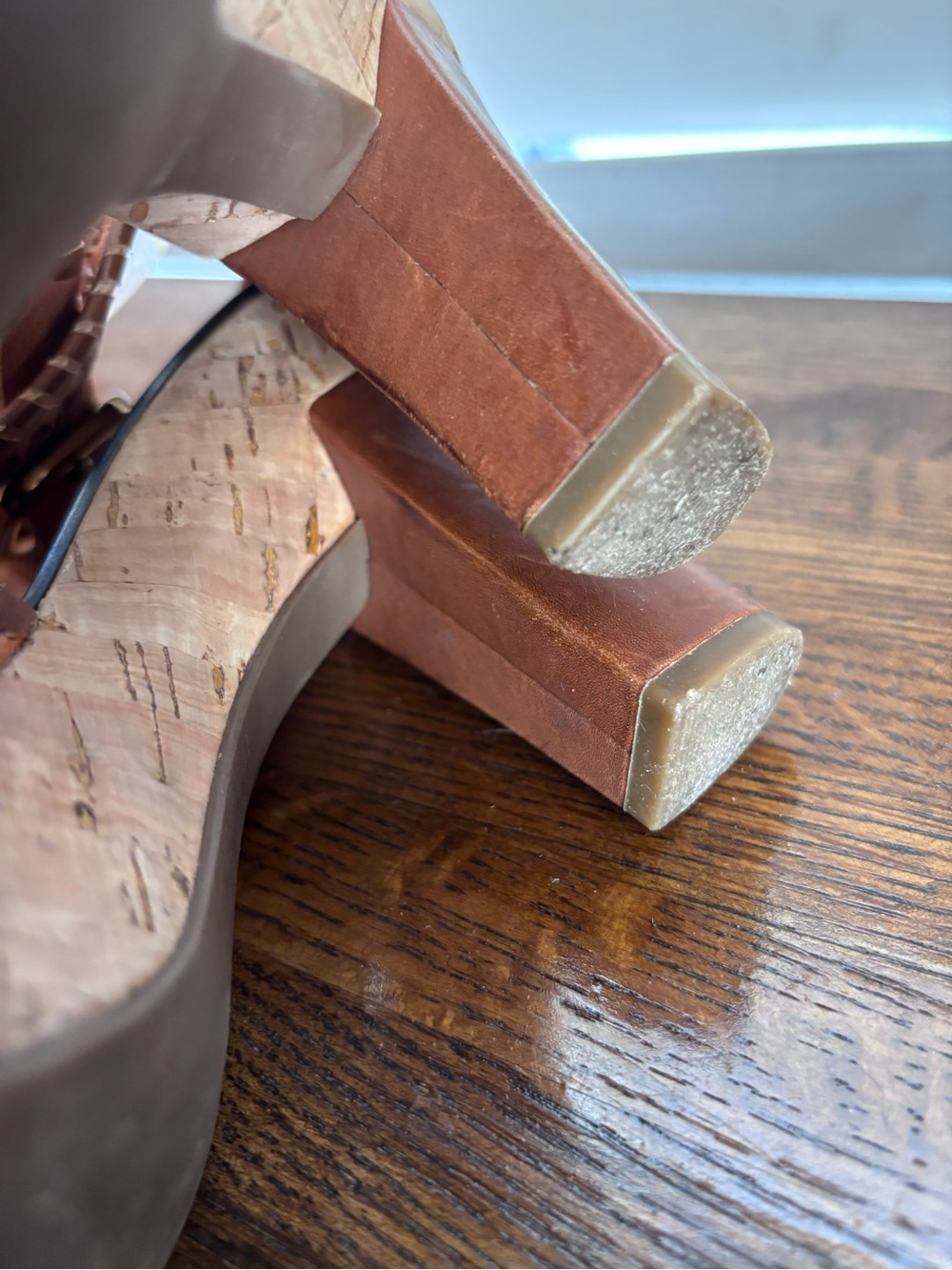 Size 8 leather heels - Picture 11 of 13